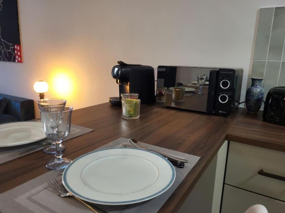 O Bon'Endroit - Appartement Confort - Centre Ville Vienne  Ngoại thất bức ảnh
