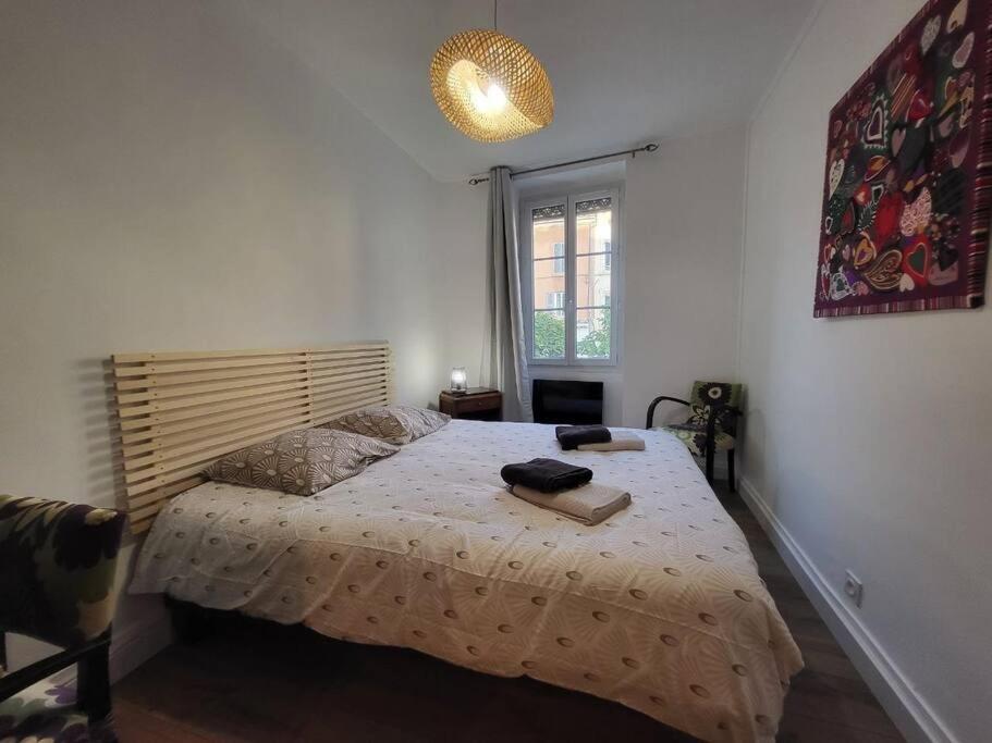 O Bon'Endroit - Appartement Confort - Centre Ville Vienne  Ngoại thất bức ảnh