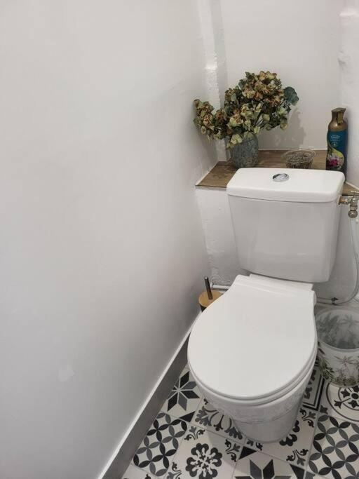 O Bon'Endroit - Appartement Confort - Centre Ville Vienne  Ngoại thất bức ảnh
