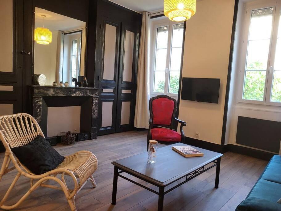O Bon'Endroit - Appartement Confort - Centre Ville Vienne  Ngoại thất bức ảnh